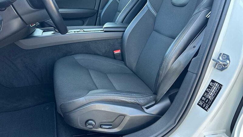 Volvo V60 Cross Country 2.0 D4 AUTO AWD 190 5P