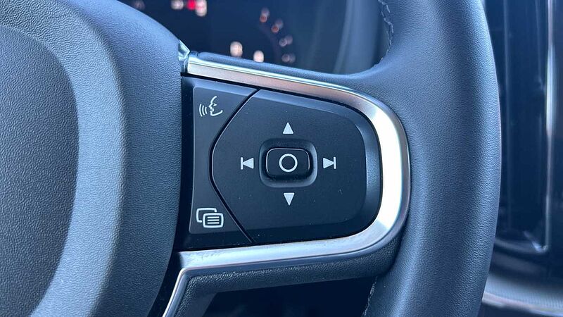 Volvo XC60 2.0 B4 D CORE AUTO 197 5P