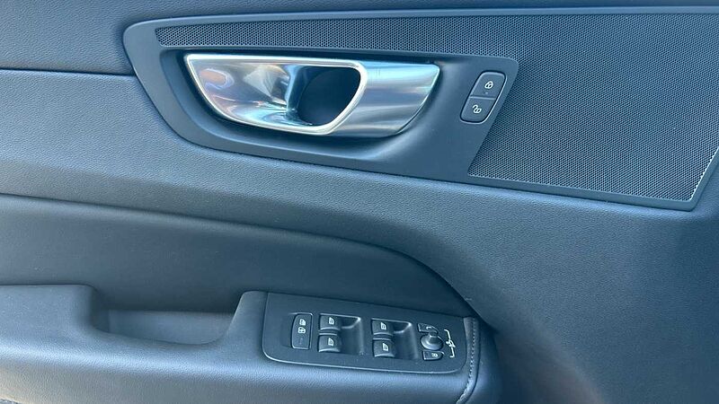 Volvo XC60 2.0 B4 D CORE AUTO 197 5P