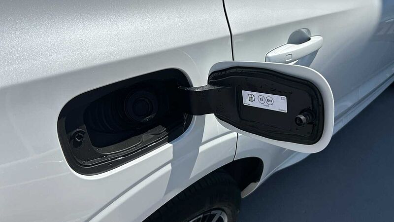 Volvo XC60 2.0 B5 P PLUS DARK AUTO 4WD 250 5P