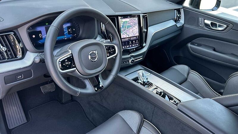 Volvo XC60 2.0 B5 P PLUS DARK AUTO 4WD 250 5P