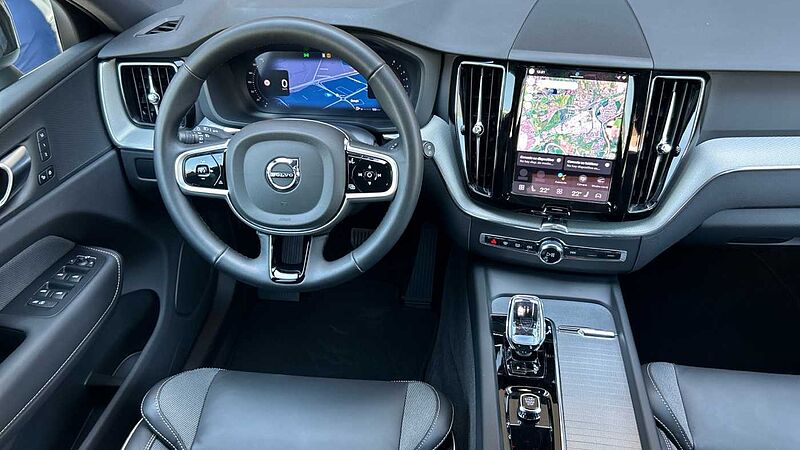 Volvo XC60 2.0 B5 P PLUS DARK AUTO 4WD 250 5P