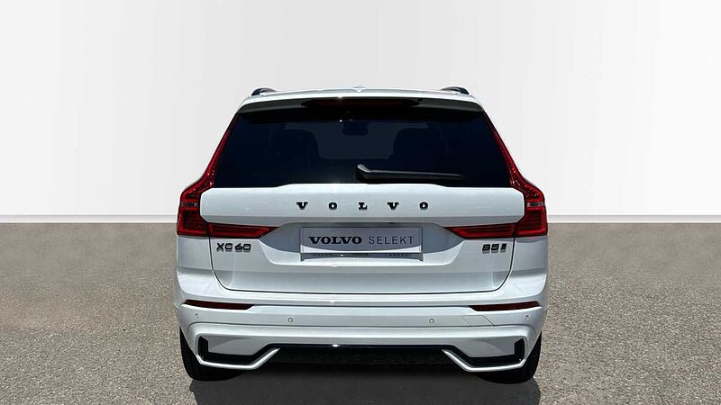 Volvo XC60 2.0 B5 P PLUS DARK AUTO 4WD 250 5P