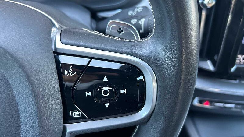 Volvo XC60 2.0 D4 R-DESIGN AUTO 190 5P