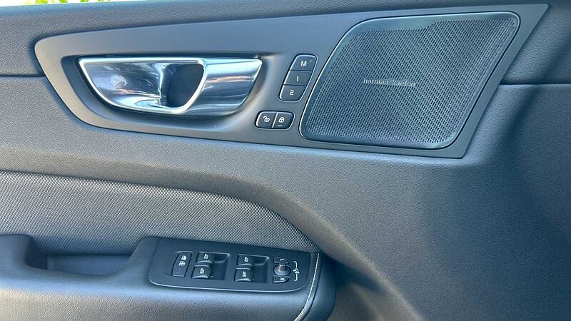 Volvo XC60 2.0 D4 R-DESIGN AUTO 190 5P