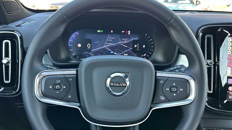 Volvo XC40 2.0 B3 MHEV CORE DCT 163 5P