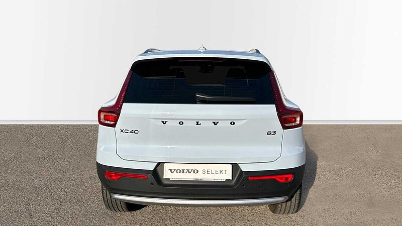 Volvo XC40 2.0 B3 MHEV CORE DCT 163 5P