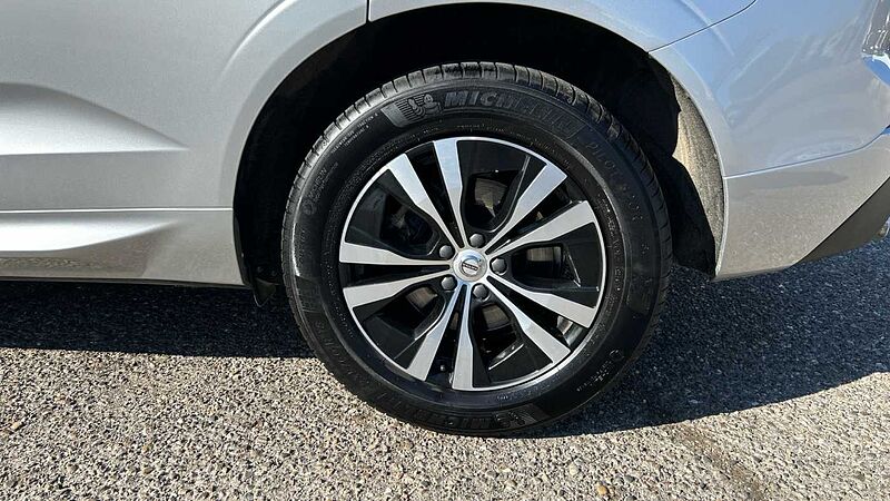 Volvo XC60 XC60 Momentum Pro, B4 AWD mild-hybrid