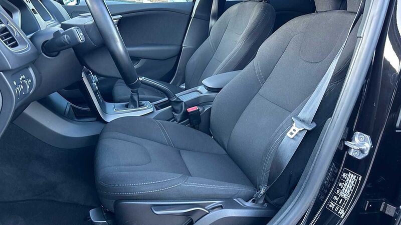 Volvo V40 II V40 D2 MAN Kinetic