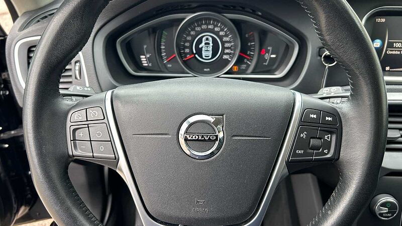 Volvo V40 II V40 Black Edition D2