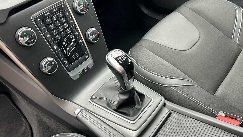 Volvo V40 II V40 Black Edition D2