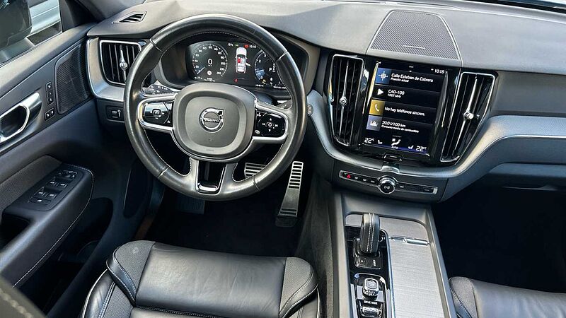 Volvo XC60 2.0 B4 P R-DESIGN AUTO 197 5P