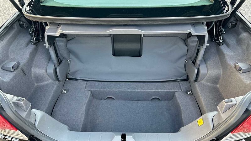 Volvo C70 2.0D SUMMUM 136 2P