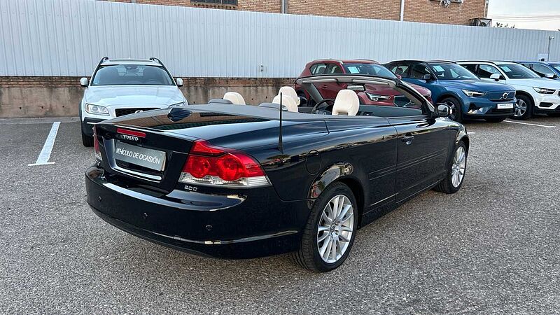 Volvo C70 2.0D SUMMUM 136 2P