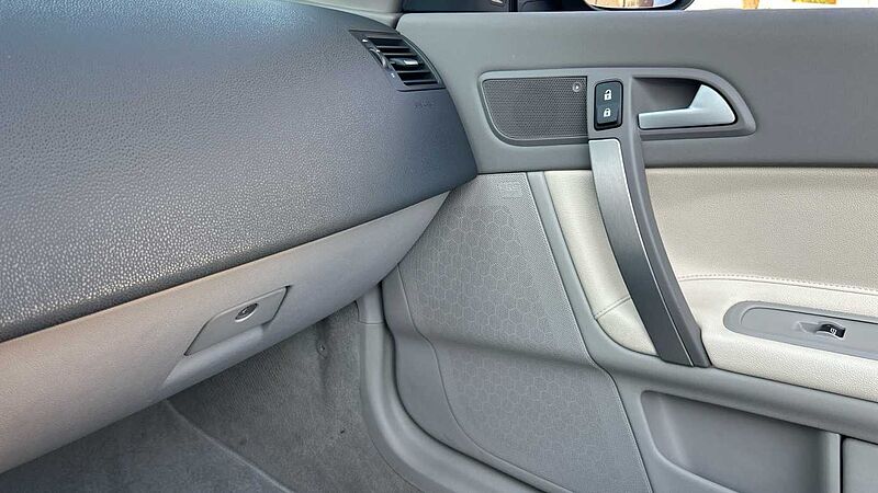 Volvo C70 2.0D SUMMUM 136 2P