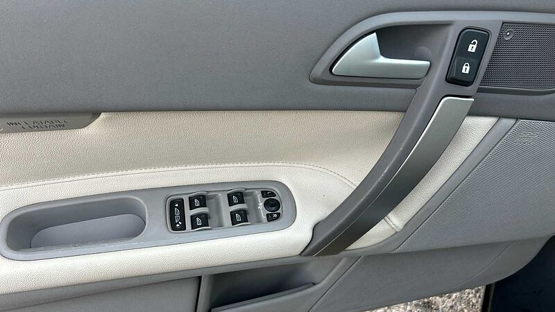 Volvo C70 2.0D SUMMUM 136 2P