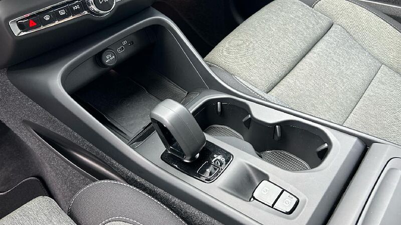 Volvo XC40 XC40 Core, B3 Mild Hybrid, Gasolina