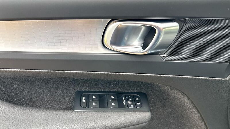 Volvo XC40 XC40 Core, B3 Mild Hybrid, Gasolina