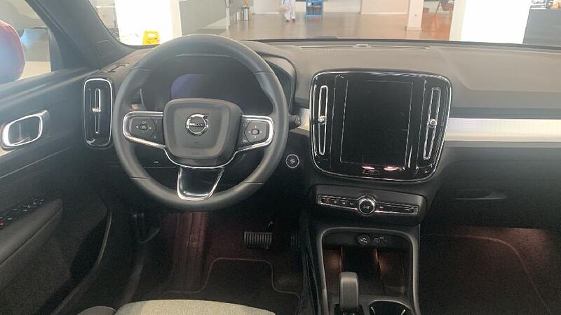 Volvo XC40 2.0 B3 CORE AUTO 163 5P