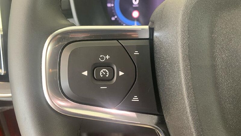 Volvo XC40 2.0 B3 CORE AUTO 163 5P