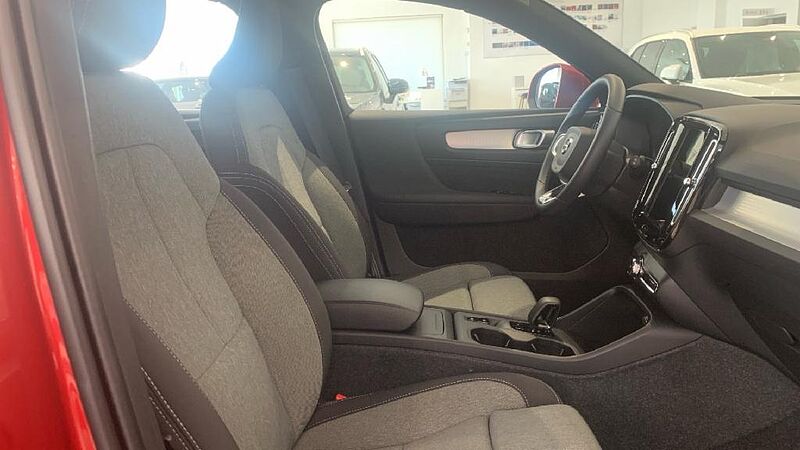Volvo XC40 2.0 B3 CORE AUTO 163 5P