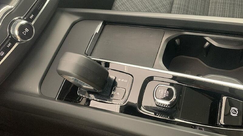 Volvo XC60 2.0 B4 D CORE AUTO 197 5P