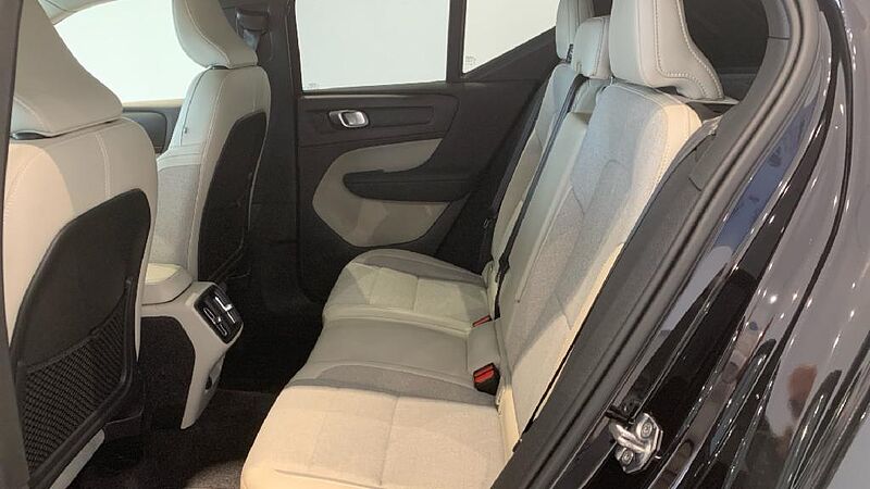 Volvo XC40 2.0 D3 BUSINESS PLUS AUTO 150 5P