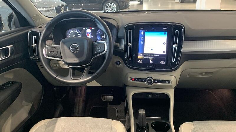 Volvo XC40 2.0 D3 BUSINESS PLUS AUTO 150 5P