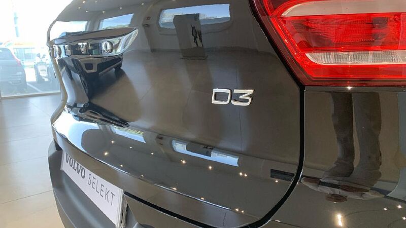 Volvo XC40 2.0 D3 BUSINESS PLUS AUTO 150 5P