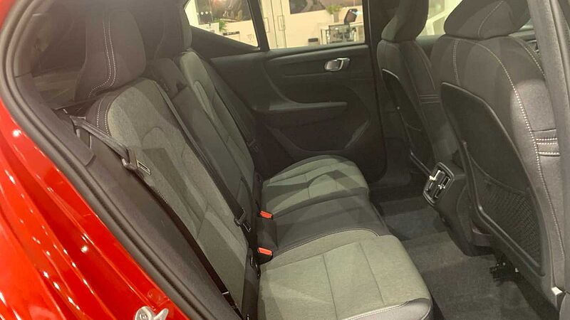 Volvo XC40 2.0 B3 CORE AUTO 163 5P