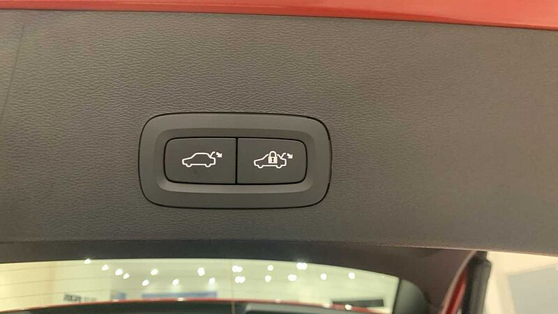 Volvo XC40 2.0 B3 CORE AUTO 163 5P