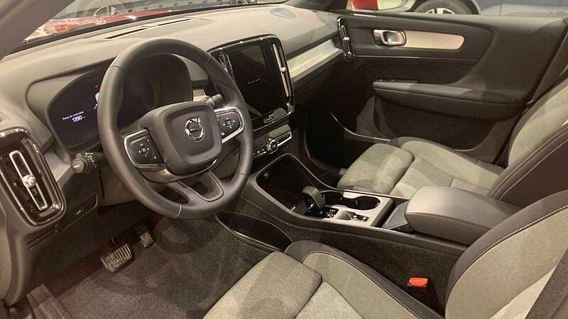 Volvo XC40 2.0 B3 CORE AUTO 163 5P
