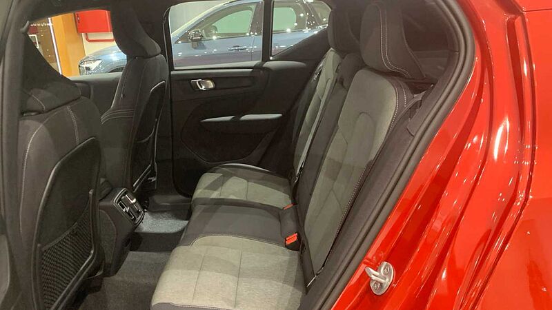 Volvo XC40 2.0 B3 CORE AUTO 163 5P