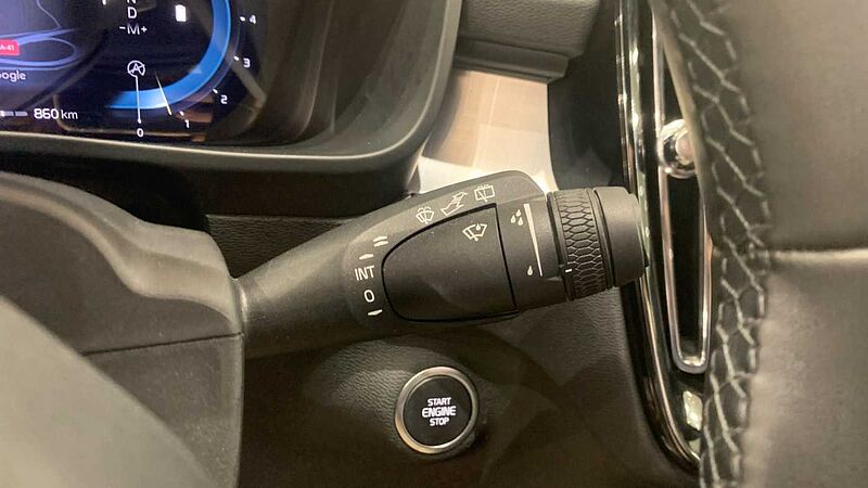 Volvo XC40 2.0 B3 CORE AUTO 163 5P