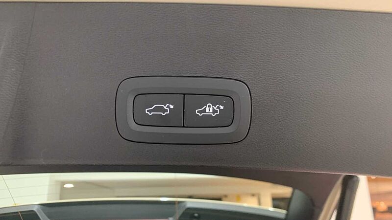 Volvo XC40 2.0 B3 CORE AUTO 163 5P