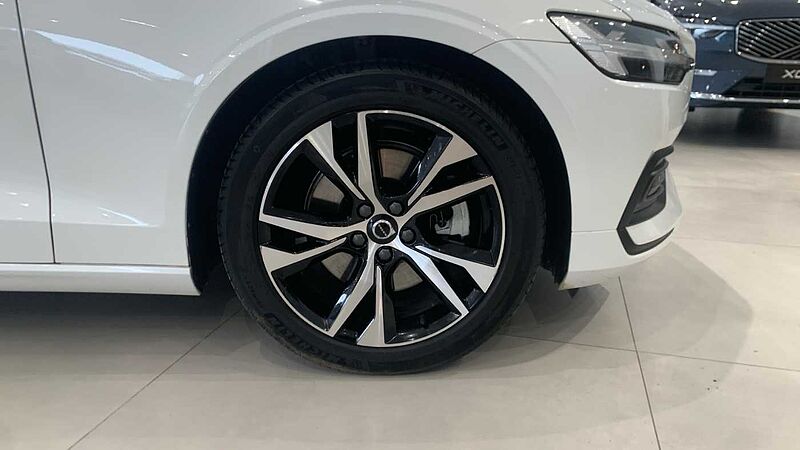 Volvo V60 2.0 B3 P CORE DCT 163 5P