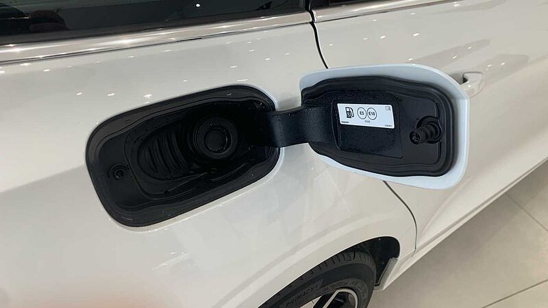 Volvo V60 2.0 B3 P CORE DCT 163 5P