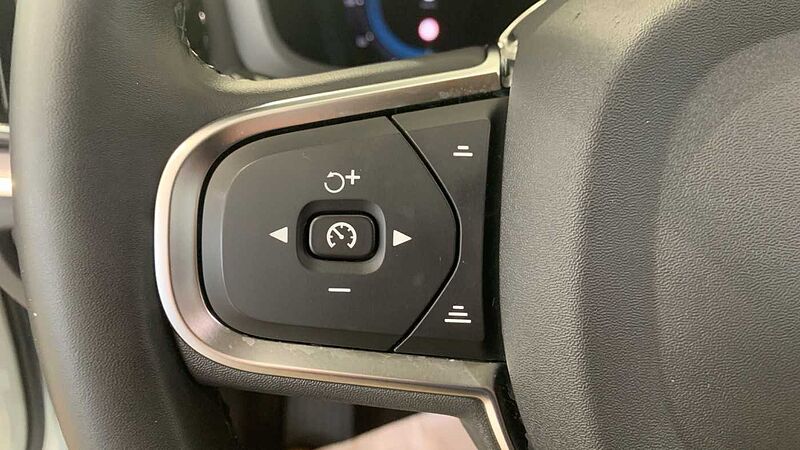 Volvo V60 2.0 B3 P CORE DCT 163 5P