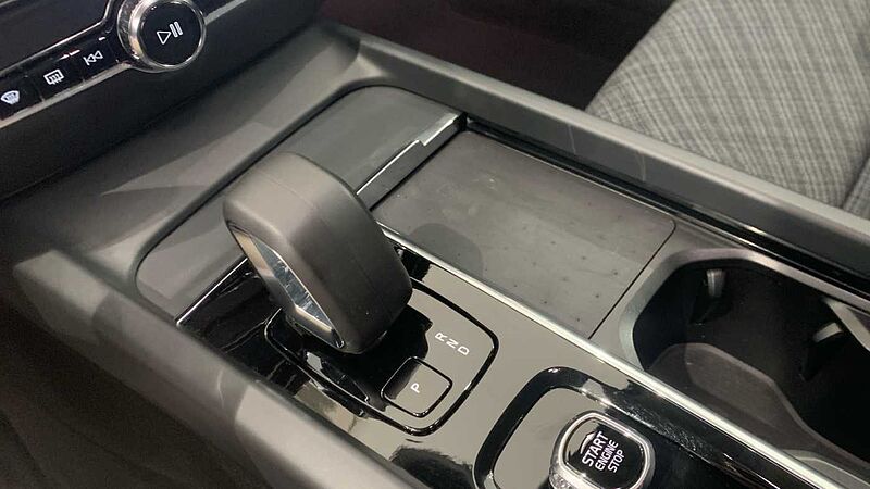 Volvo V60 2.0 B3 P CORE DCT 163 5P