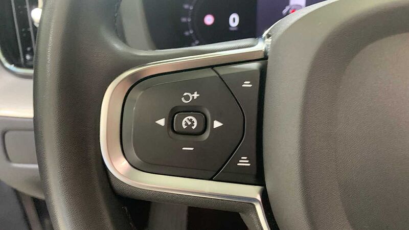 Volvo XC60 2.0 B4 D CORE AUTO 197 5P