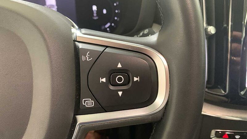 Volvo XC60 2.0 B4 D CORE AUTO 197 5P