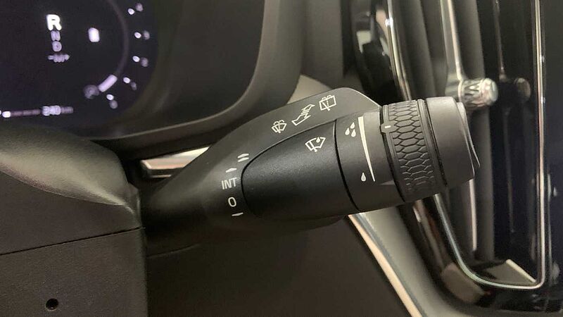 Volvo XC60 2.0 B4 D CORE AUTO 197 5P