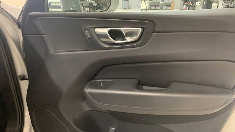 Volvo XC60 2.0 B4 D CORE AUTO 197 5P