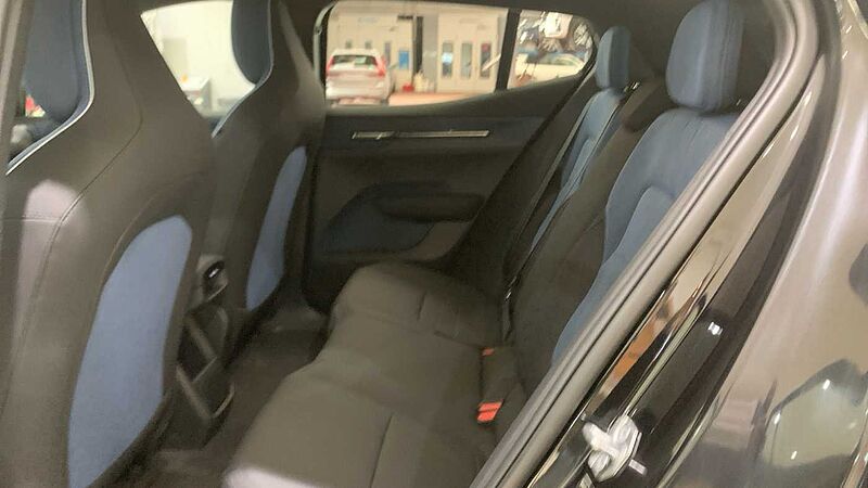 Volvo EX30 BEV 51KWH SINGLE MOTOR CORE 272 5P