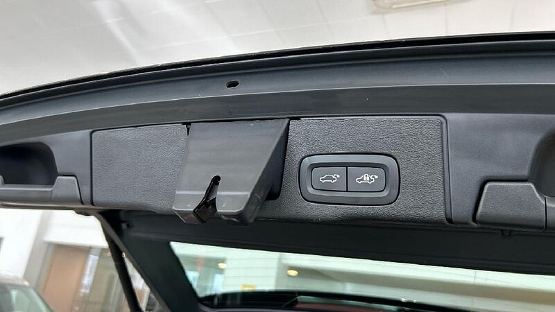 Volvo XC60 2.0 B4 D CORE AUTO 197 5P