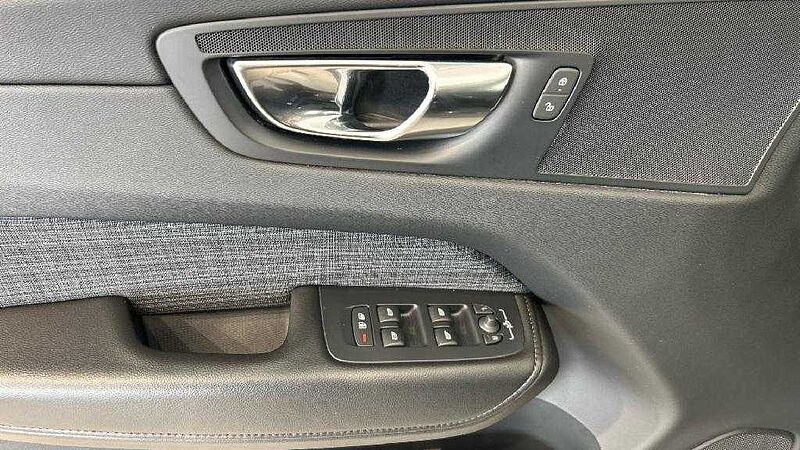 Volvo XC60 2.0 B4 D CORE AUTO 197 5P