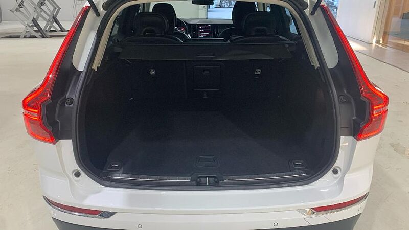 Volvo XC60 2.0 D3 MOMENTUM 150 5P