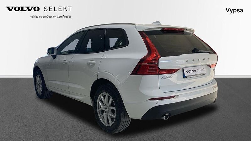 Volvo XC60 2.0 D3 MOMENTUM 150 5P