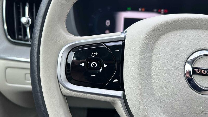 Volvo XC60 2.0 T6 RECHARGE PLUS BRIGHT AUTO 4WD 350 5P