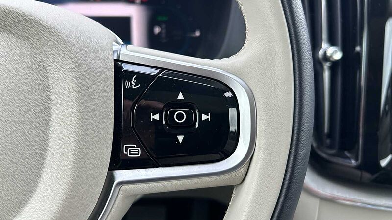 Volvo XC60 2.0 T6 RECHARGE PLUS BRIGHT AUTO 4WD 350 5P